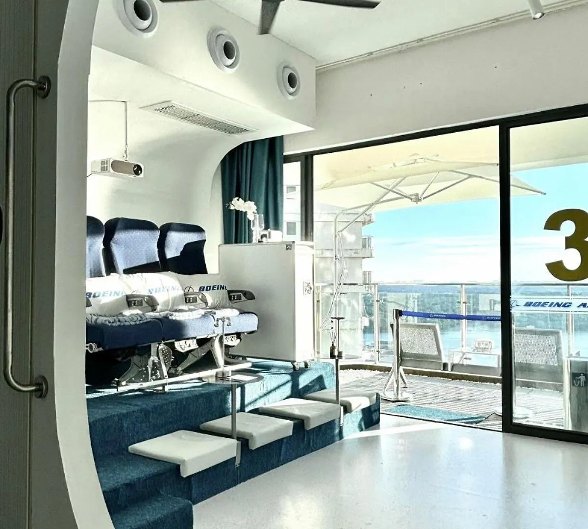 Dooga Ins-Boeing 777X Seaview Apartment Johor Bahru