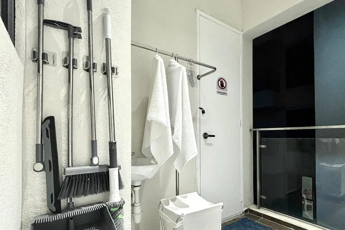Dooga Ins-Boeing 777X Seaview Apartment Johor Bahru Malaysia
